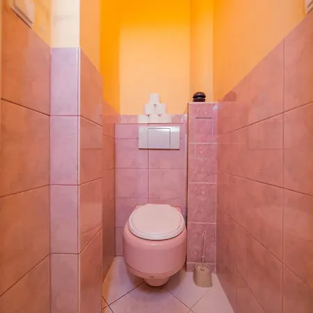Apartment 2 Bob's - 2 Bedrooms With King Size Beds Prague